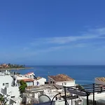 Апартаменты Casa Cachita 2-confortable Estudio A Pie De Playa Эстепона